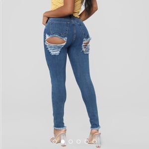 ⚡️SALE⚡️Fashion Nova Butt Slit Distressing Jeans